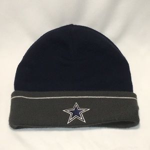 Reebok NFL Football Beanie Hat T127 S9084